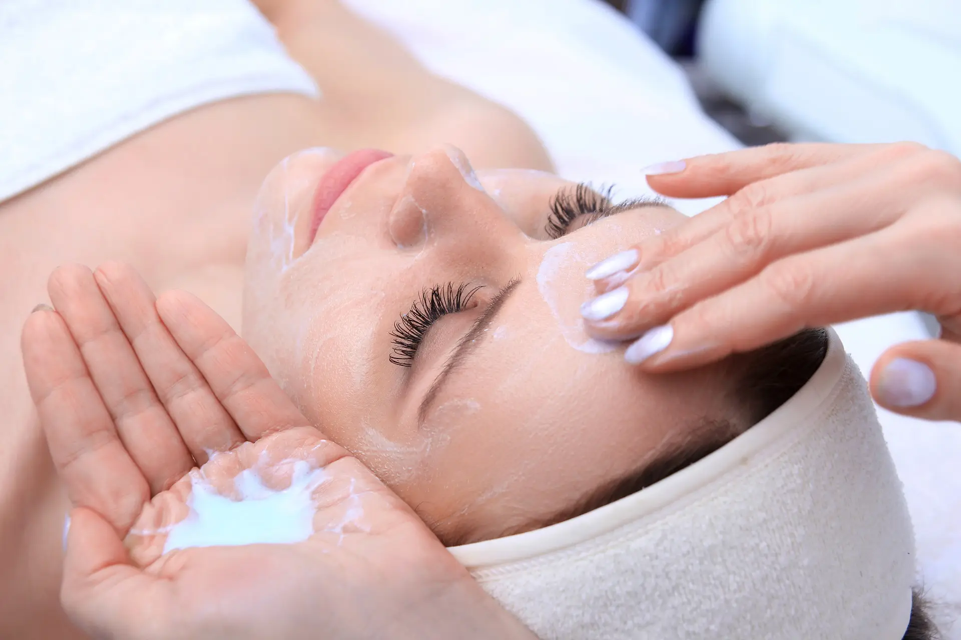 Rediscover Your Radiance: Facial Spa Treatments at Anna's Skin Spa